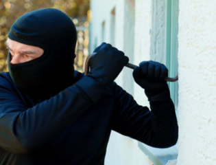 Watch out! Burglars Now Have a New  Trick For Easy Access to Homes