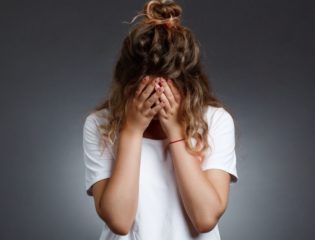 Study Finds That Smelling Women’s Tears Can Reduce Aggression in Men